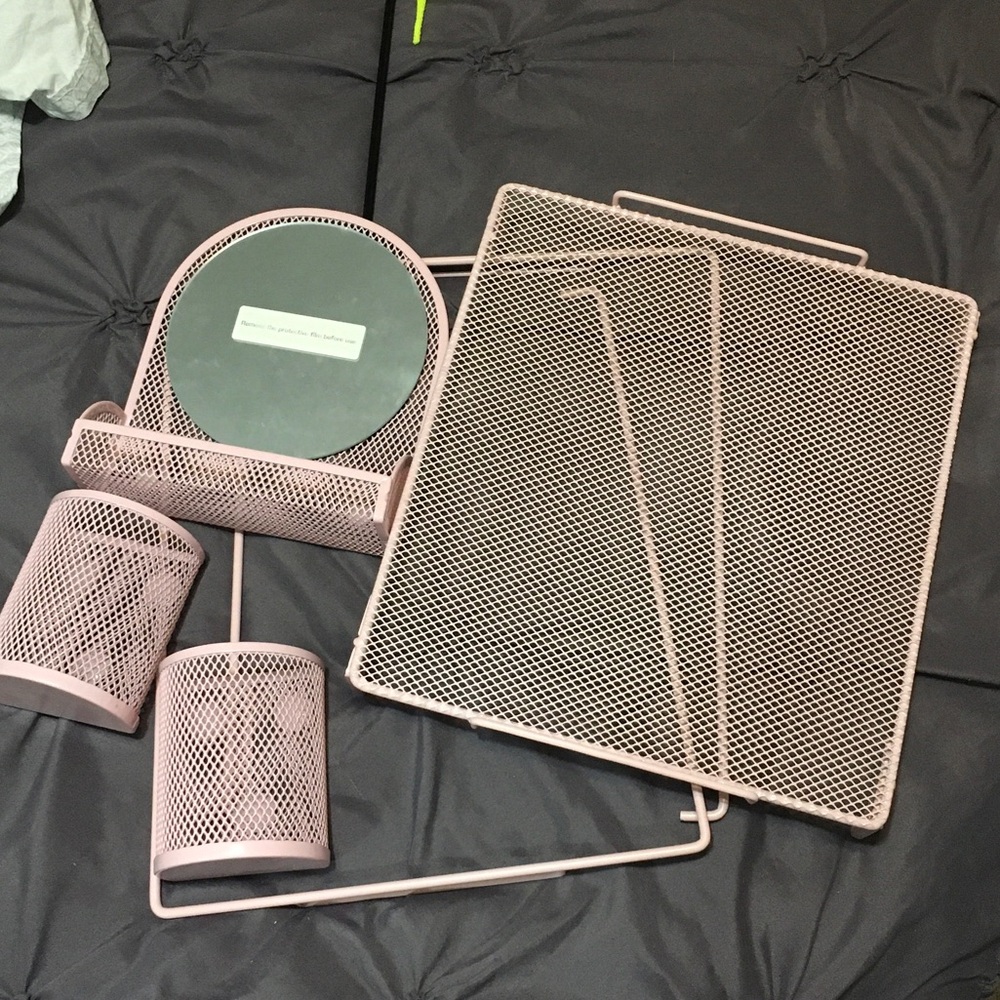 Pink Mesh Desk Organizer Set